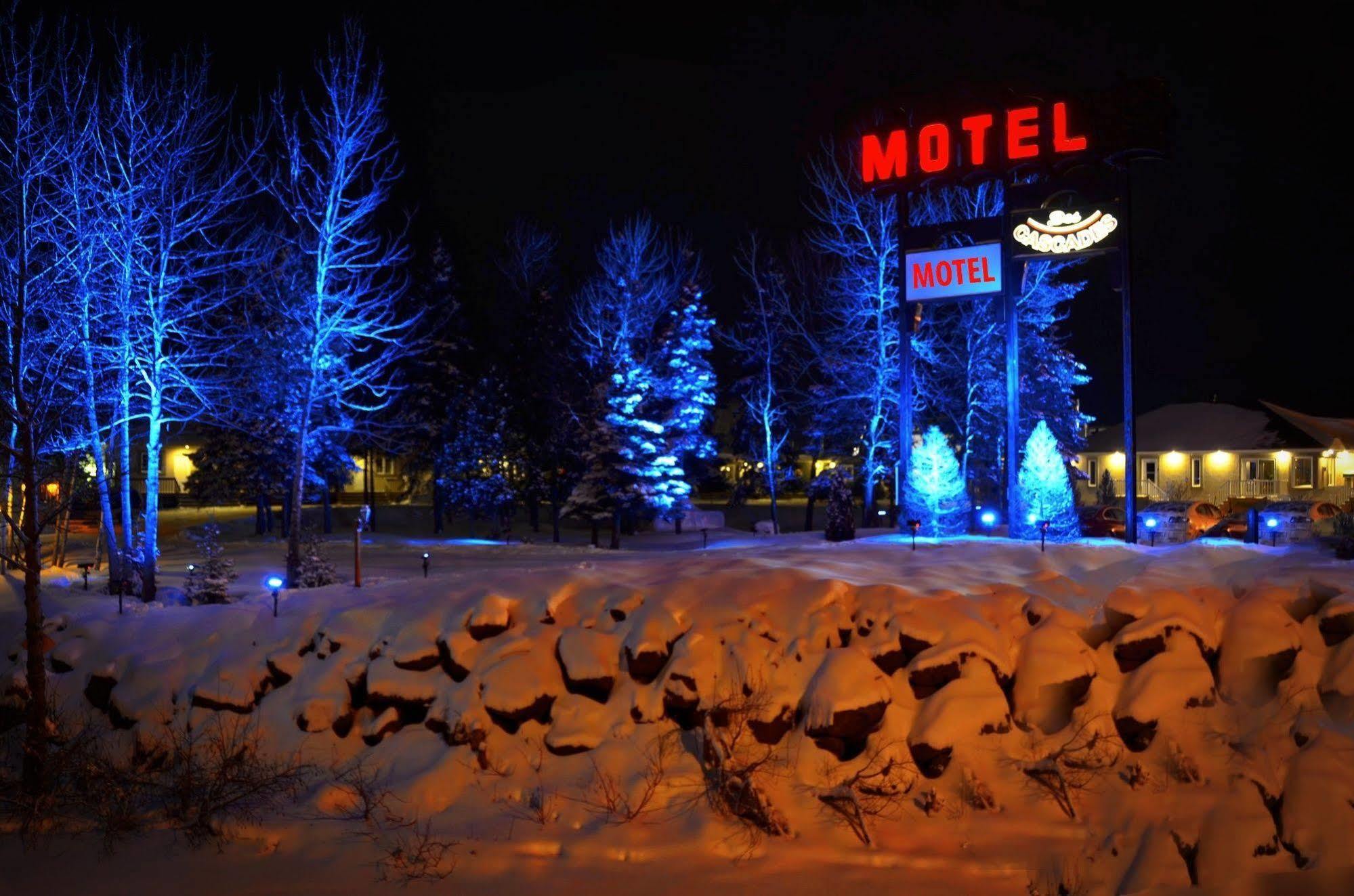Motel Des Cascades Baie-Saint-Paul Exterior photo